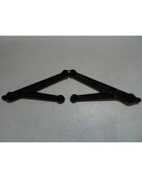 Husqvarna 701, motorfäste höger+vänster