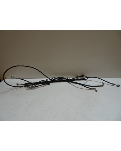 Husqvarna 701, bromsslangar ABS