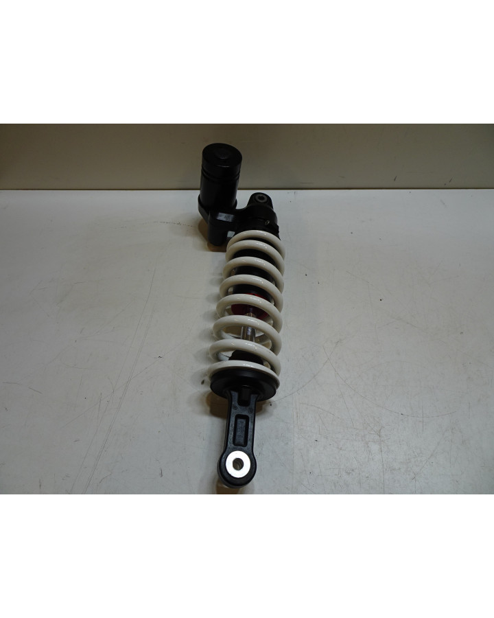 Husqvarna 701, stötdämpare bak