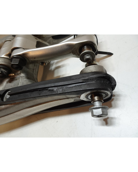 Husqvarna 701, sving