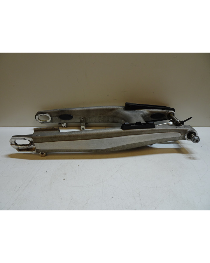 Husqvarna 701, sving