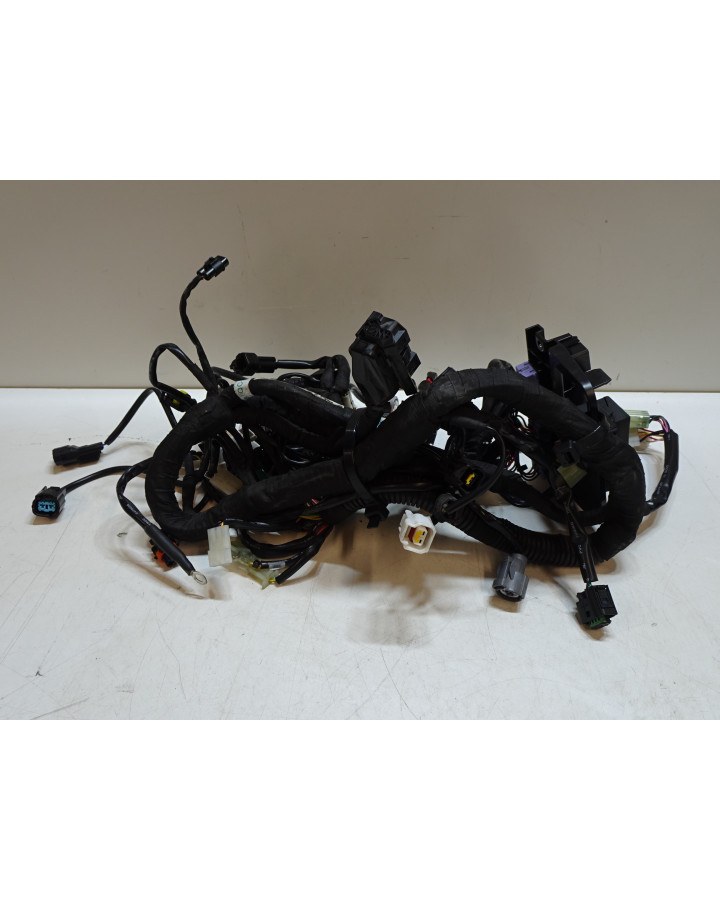 Husqvarna 701, kabelhärva