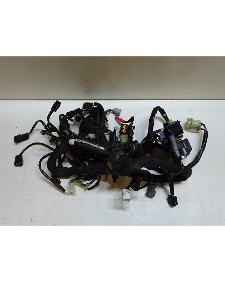 Husqvarna 701, kabelhärva