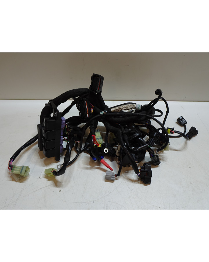 Husqvarna 701, kabelhärva