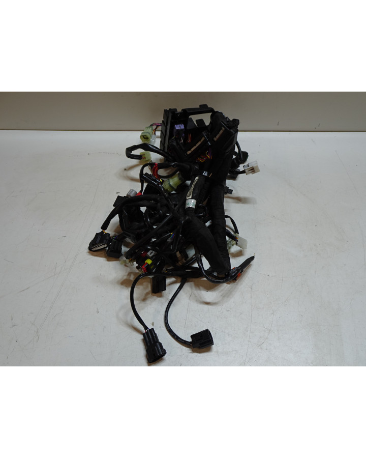 Husqvarna 701, kabelhärva