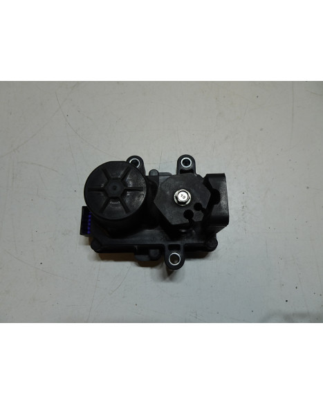 Ducati Panigale V4, avgasservo