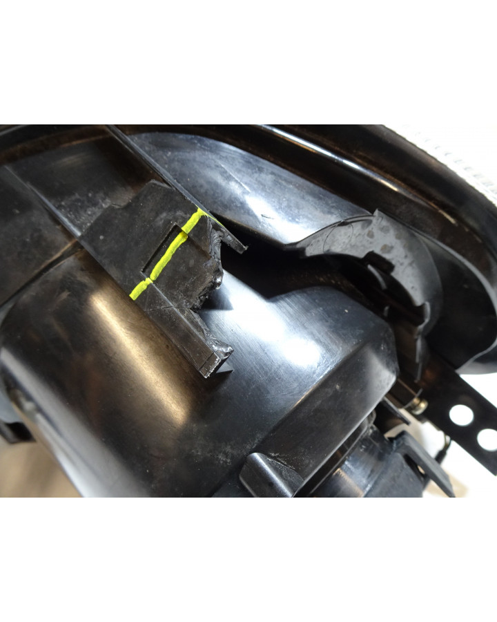 Microcar MGO, framlykta vänster