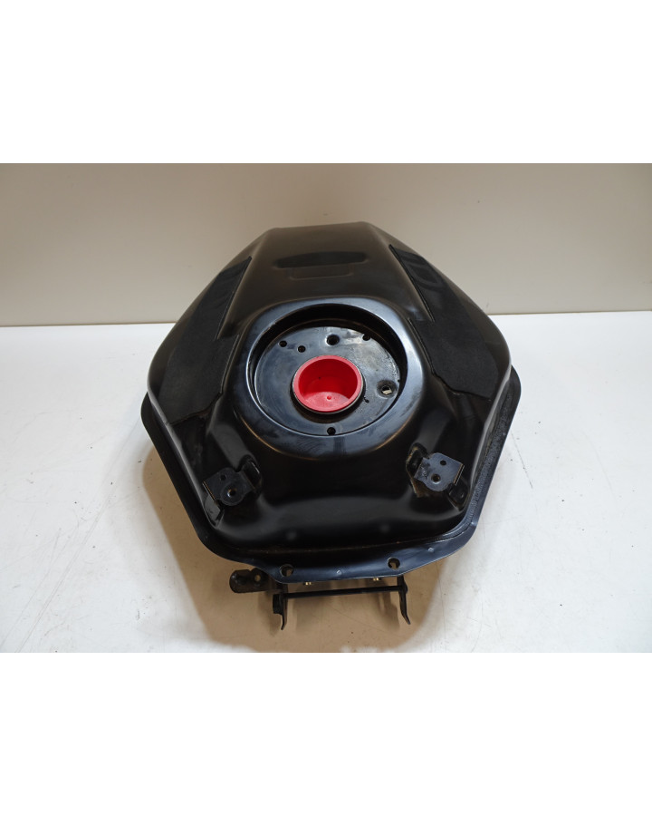 Yamaha MT-07, bränsletank