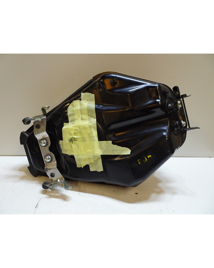 Yamaha MT-07, bränsletank