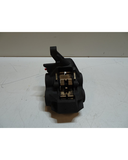 Yamaha MT-07, bromsok vänster fram 2