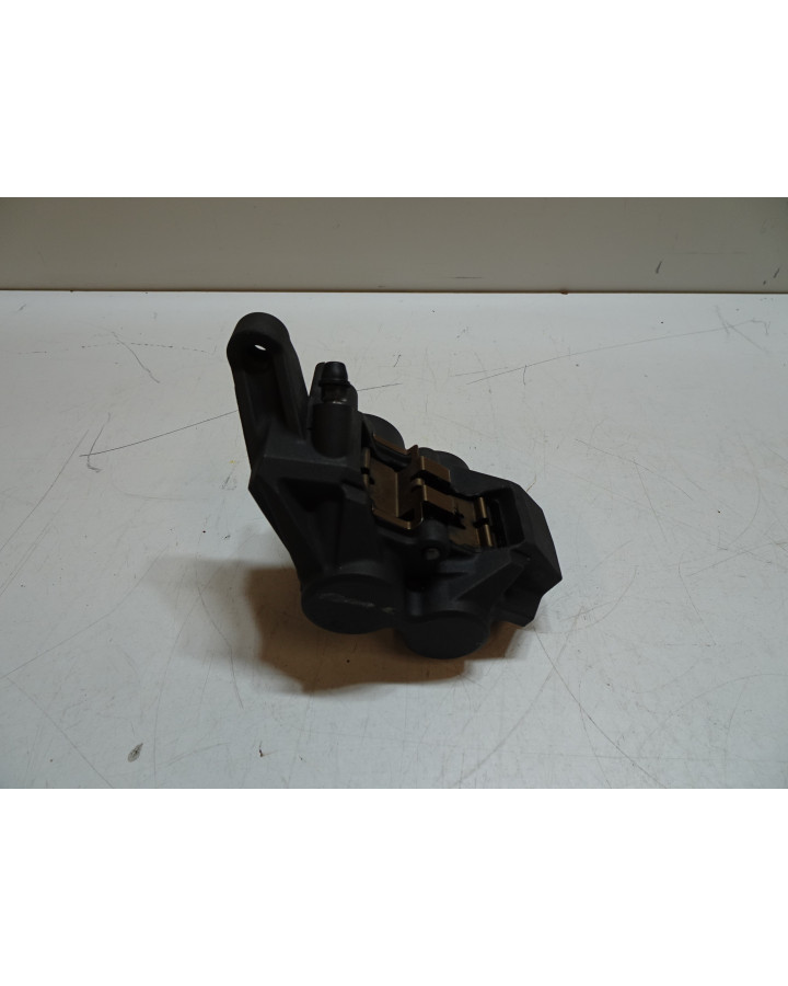 Yamaha MT-07, bromsok höger fram