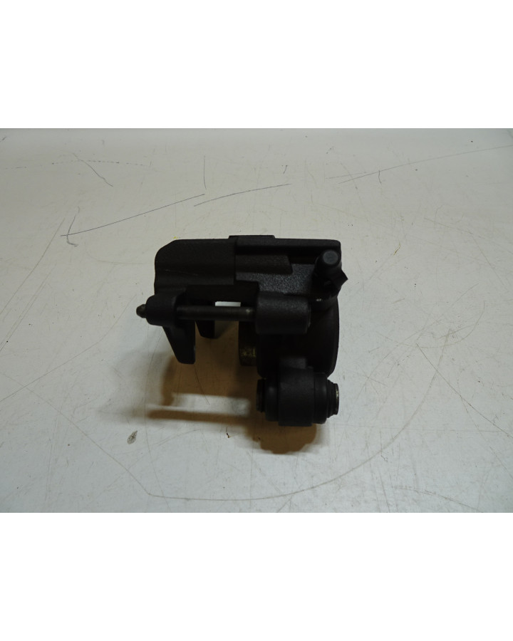 Yamaha MT-07, bromsok bak