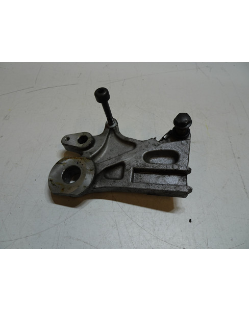 Yamaha MT-07, bromsokshållare bak