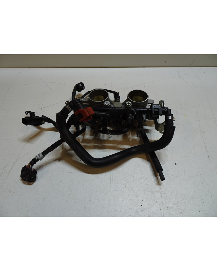 Yamaha MT-07, gasspjäll/insprut