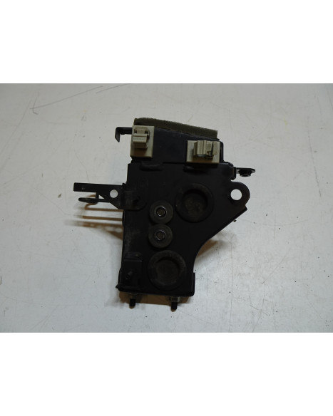 Yamaha MT-07, fäste ABS/ECU