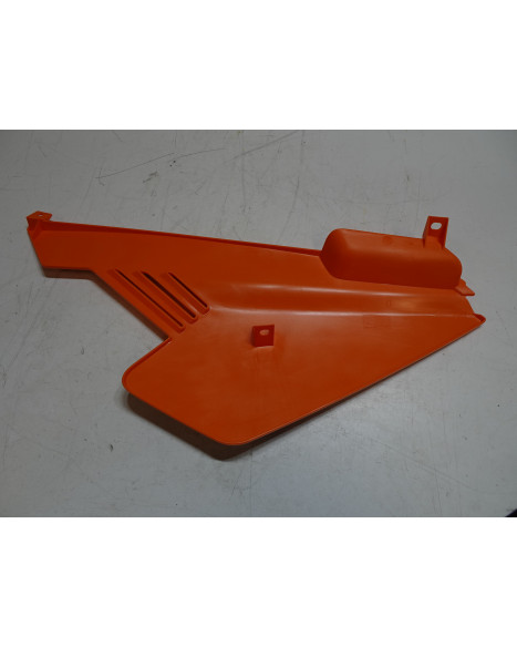 Gilera RCR, bakre sidokåpa höger