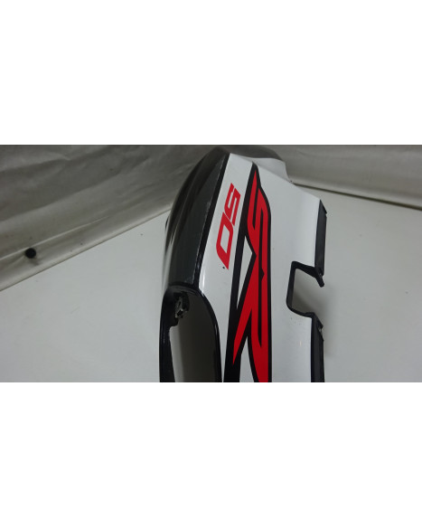 Aprilia SR50, bakre sidokåpa vänster