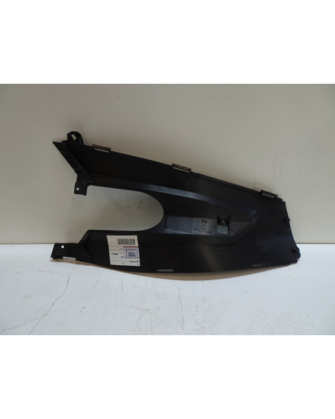 Gilera Runner, bakre sidokåpa mitten vänster 2