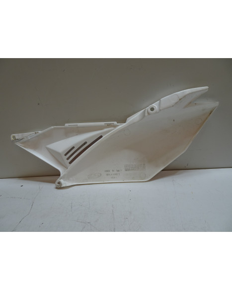 Beta RR50, bakre sidokåpa höger