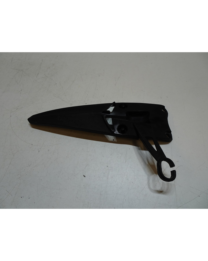 Beta RR50, plastdetalj front