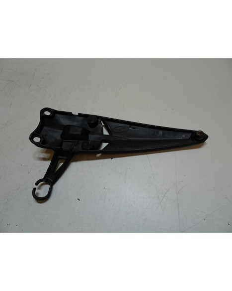 Beta RR50, plastdetalj front