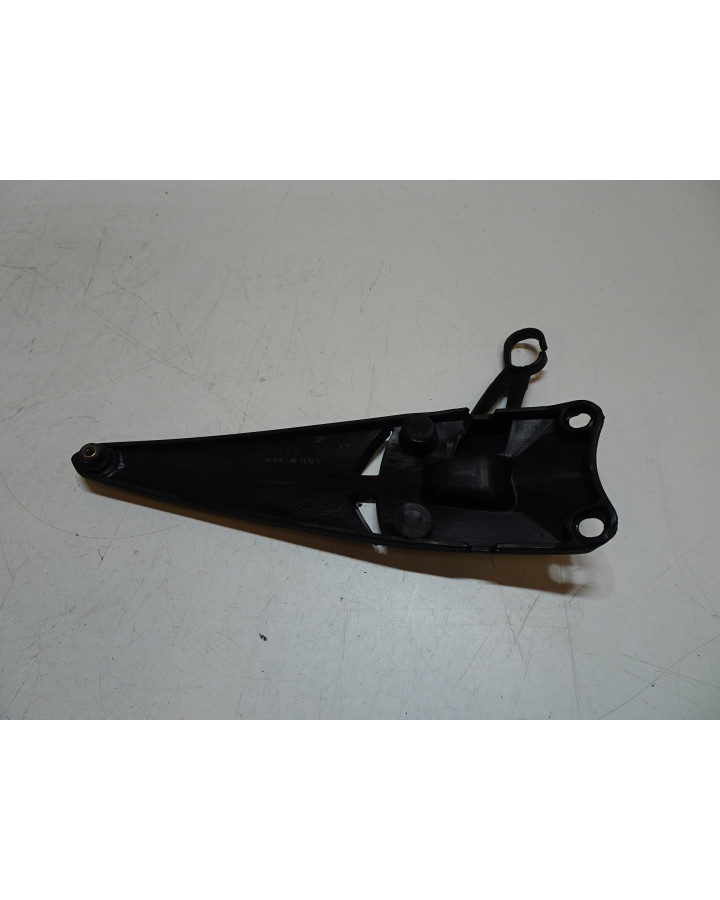 Beta RR50, plastdetalj front