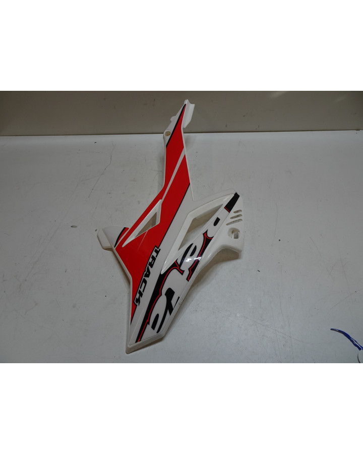 Beta RR50, kylarvinge höger