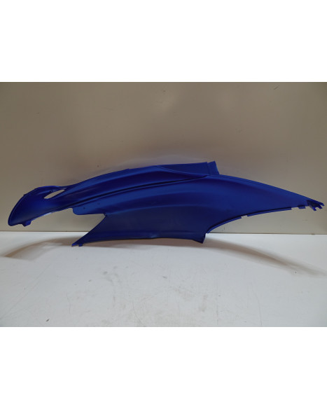 Piaggio Diesis, bakre sidokåpa vänster