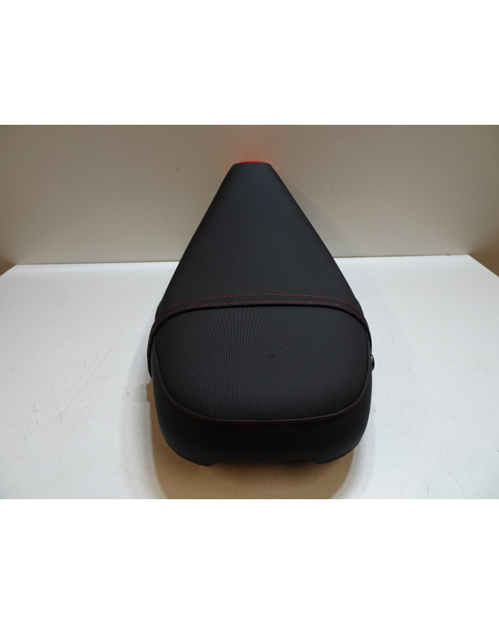 Gilera Stalker, sadel