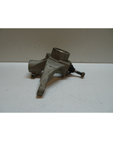 Microcar MGO, spindelhus höger