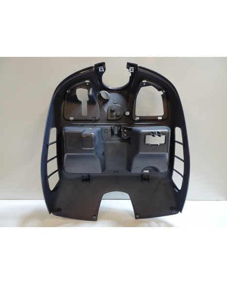 Vespa GTS 250, knäkåpa