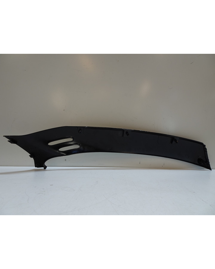 Vespa GT 125/200, sidokåpa höger