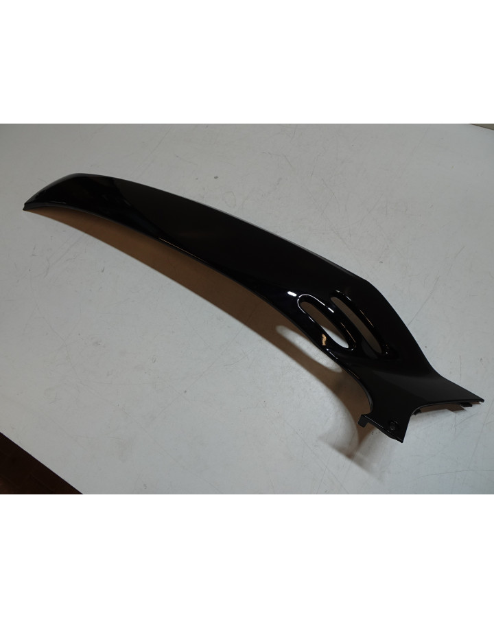 Vespa GT 125/200, sidokåpa höger