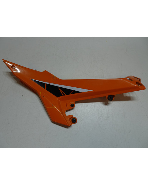 Kawasaki Ninja 650/Z650, sidokåpa höger