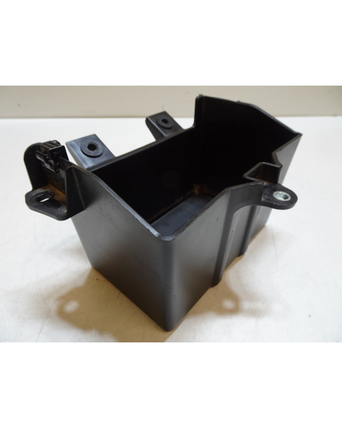 Kawasaki Ninja 650, batterilåda 2