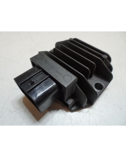 KTM 1290 Super Duke R, voltregulator 2