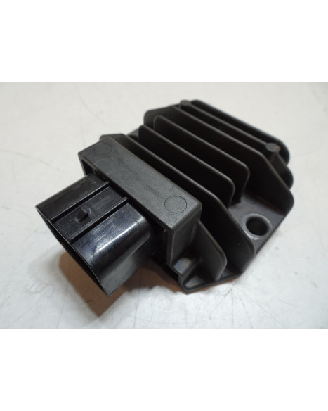 KTM 1290 Super Duke R, voltregulator