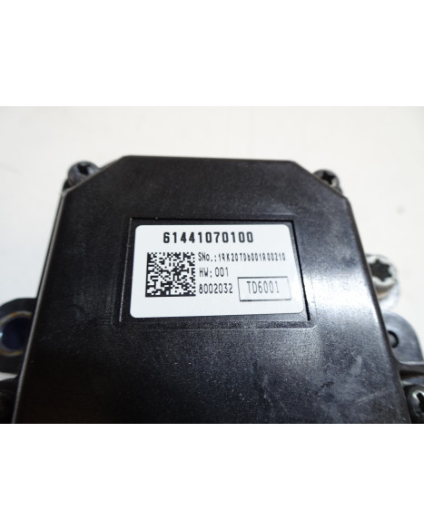 KTM 1290 Super Duke R, avgasservo