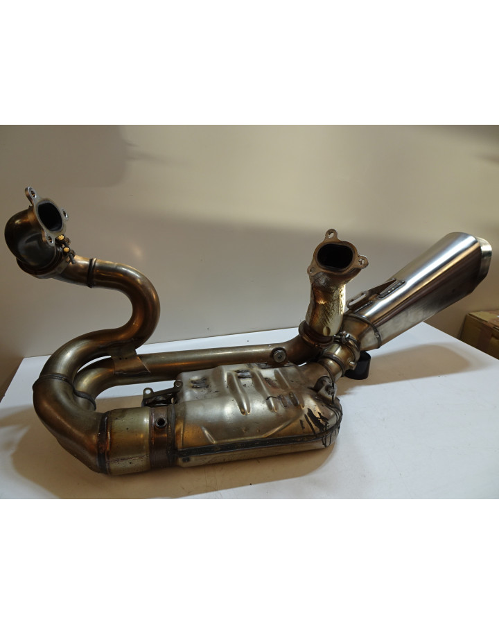 KTM 1290 Super Duke R, avgassystem