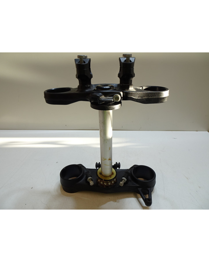 KTM 1290 Super Duke R, styrkrona