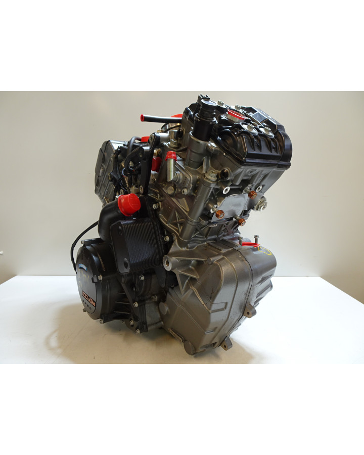 KTM 1290 Super Duke R, motor