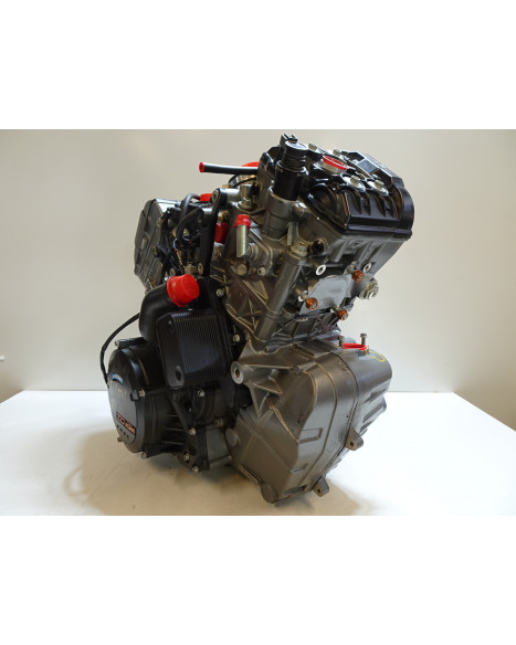 KTM 1290 Super Duke R, motor