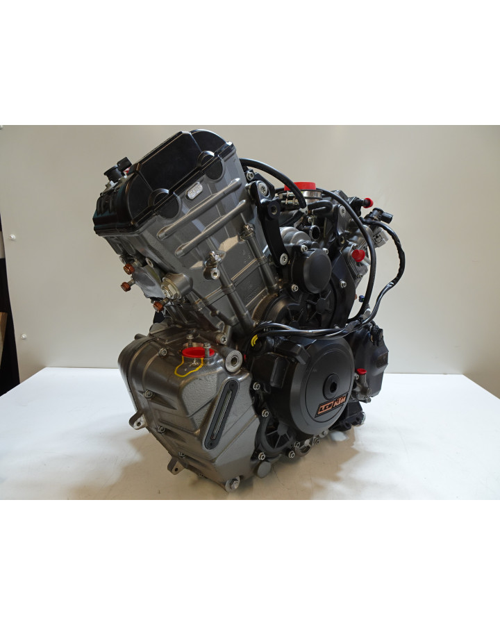 KTM 1290 Super Duke R, motor