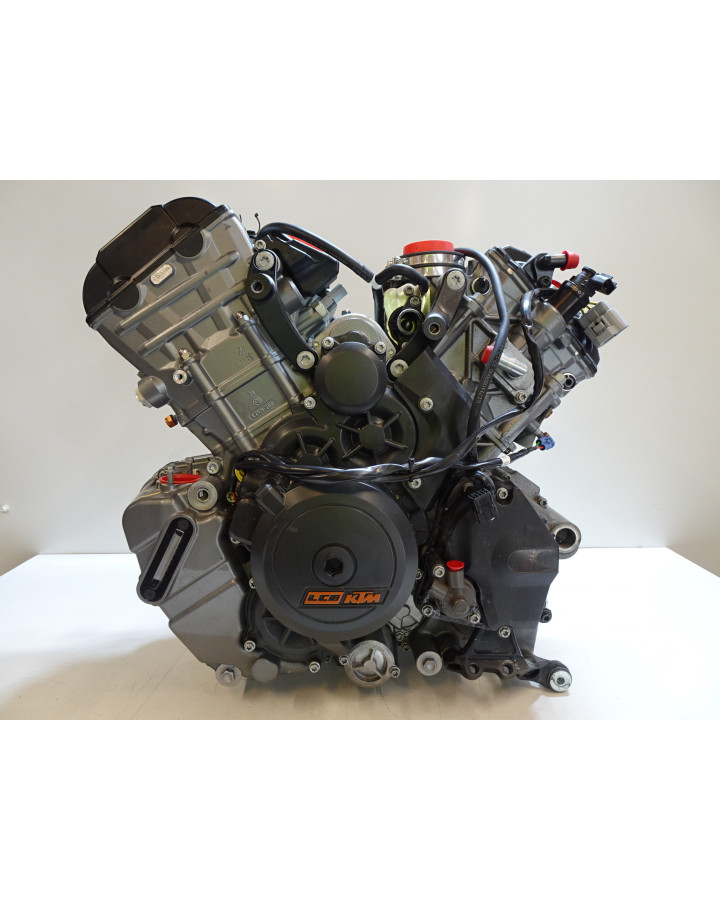 KTM 1290 Super Duke R, motor