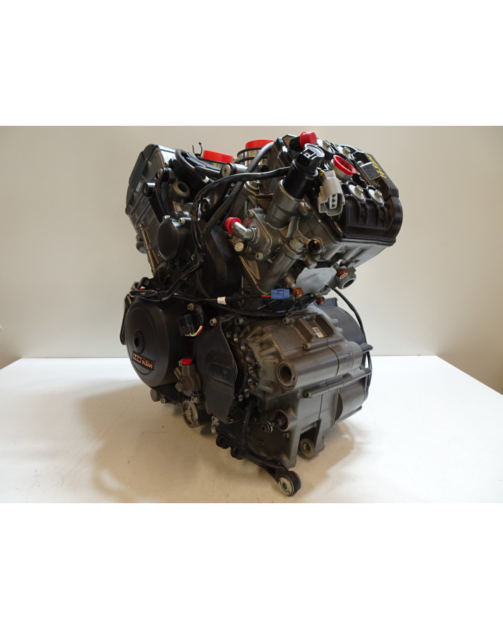 KTM 1290 Super Duke R, motor