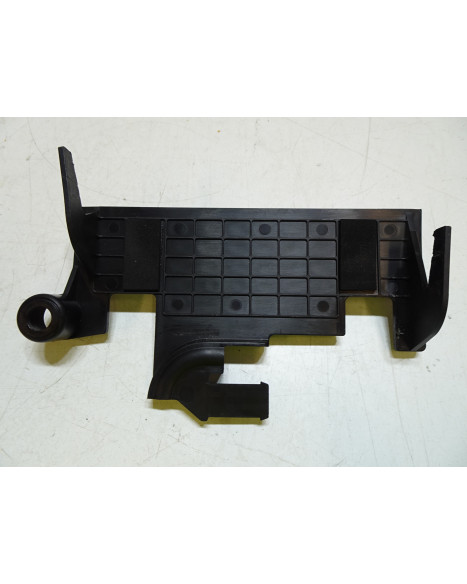 KTM 1290 Super Duke R, ECU fäste