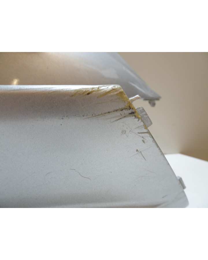 Kymco ZX Fever, bakre sidokåpa höger