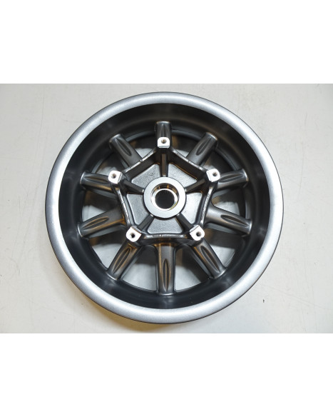 Piaggio MP3 125/250, bakfälg