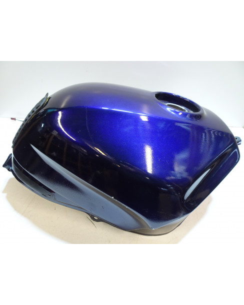 Honda CBR1000F, bränsletank 2