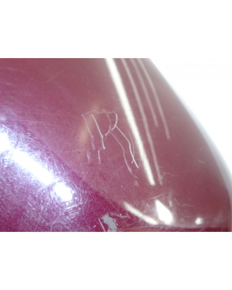 Suzuki VS 800 Intruder, bränsletank